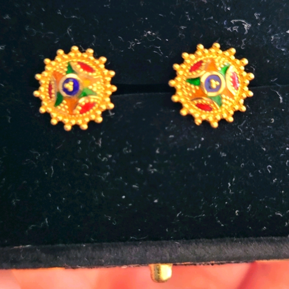 22k solid gold earrings